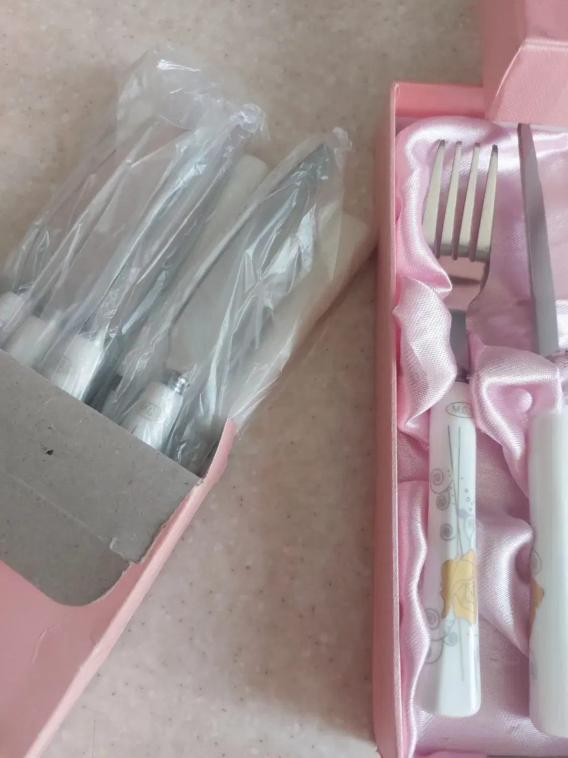 چاقو و چنگال میوه خوری MGS آلمانی سرامیکی|ظروف سرو و پذیرایی|تاکستان, |دیوار