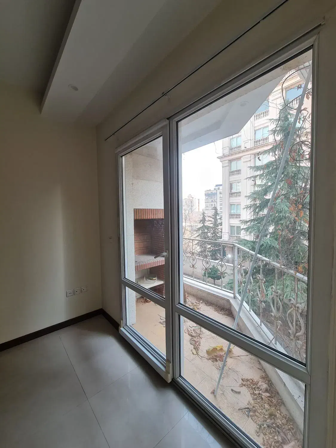 ۱۸۵ متر ثارالله فول امکانات