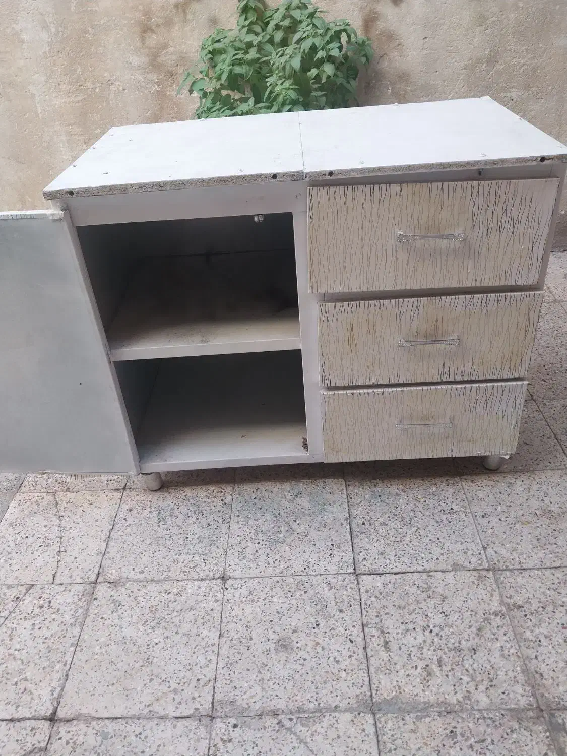 کلکسیونی|کلکسیون اشیاء عتیقه|خرم‌آباد, |دیوار