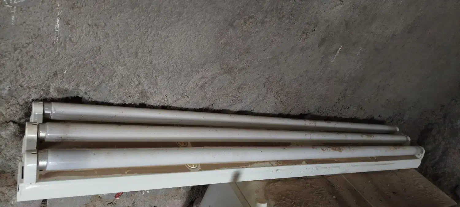 تعدادی وسایل|لامپ و چراغ|زابل, |دیوار