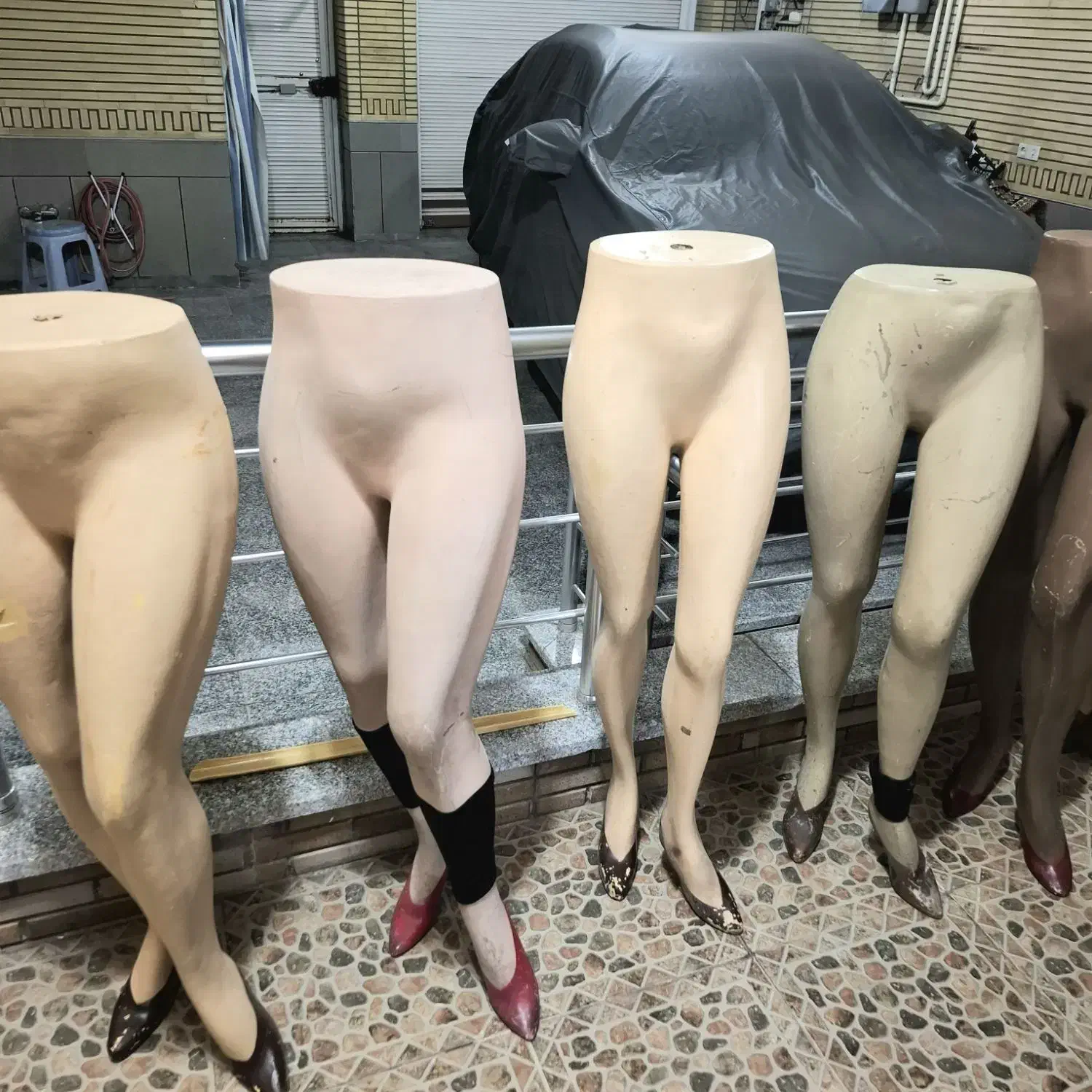 مانکن نیم تنه/مانکن پا/مانکن ( فایبر گلس )|فروشگاه و مغازه|قم, مهدیه|دیوار