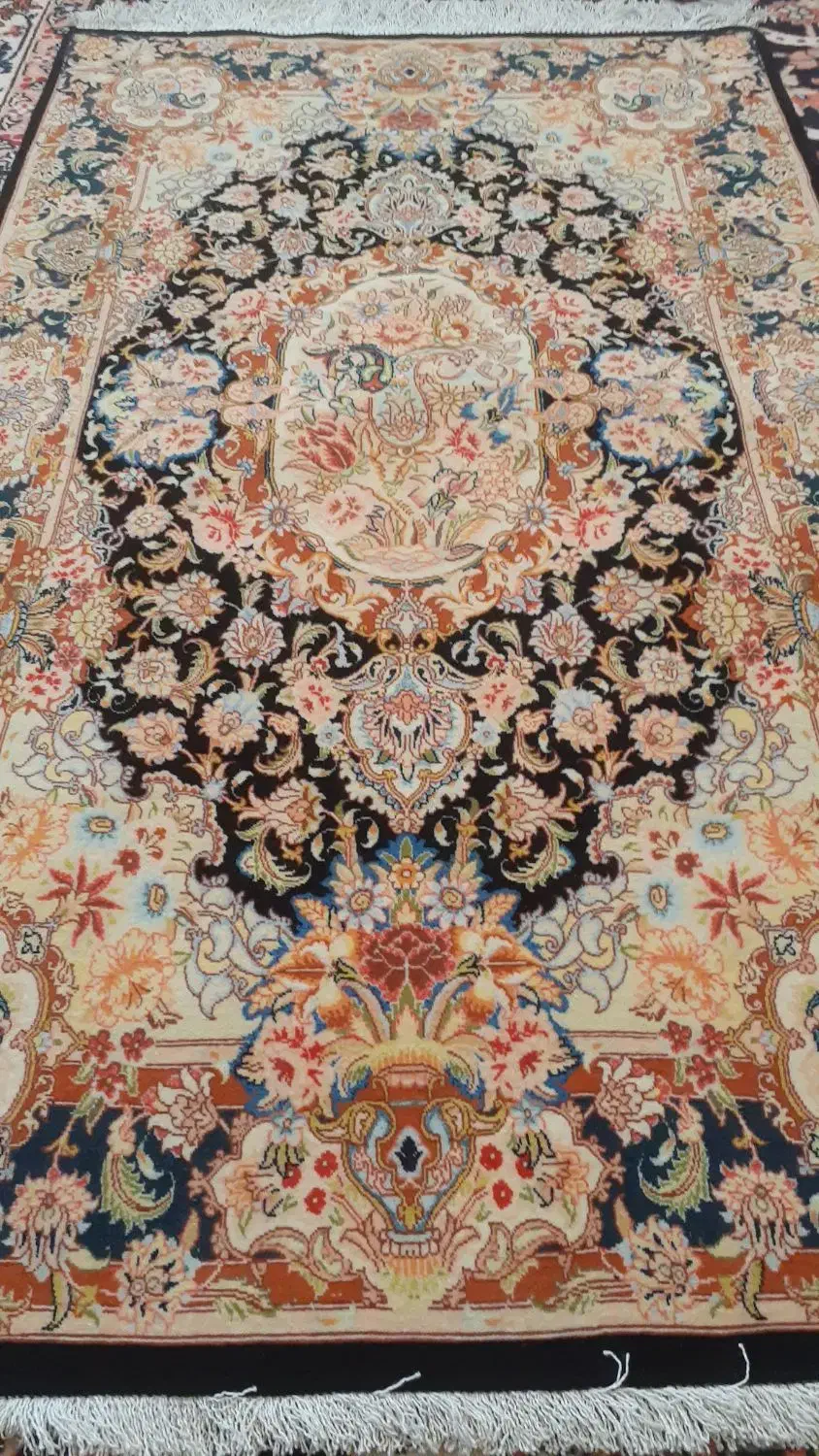 زرع نیم سالاری|فرش|اردبیل, |دیوار