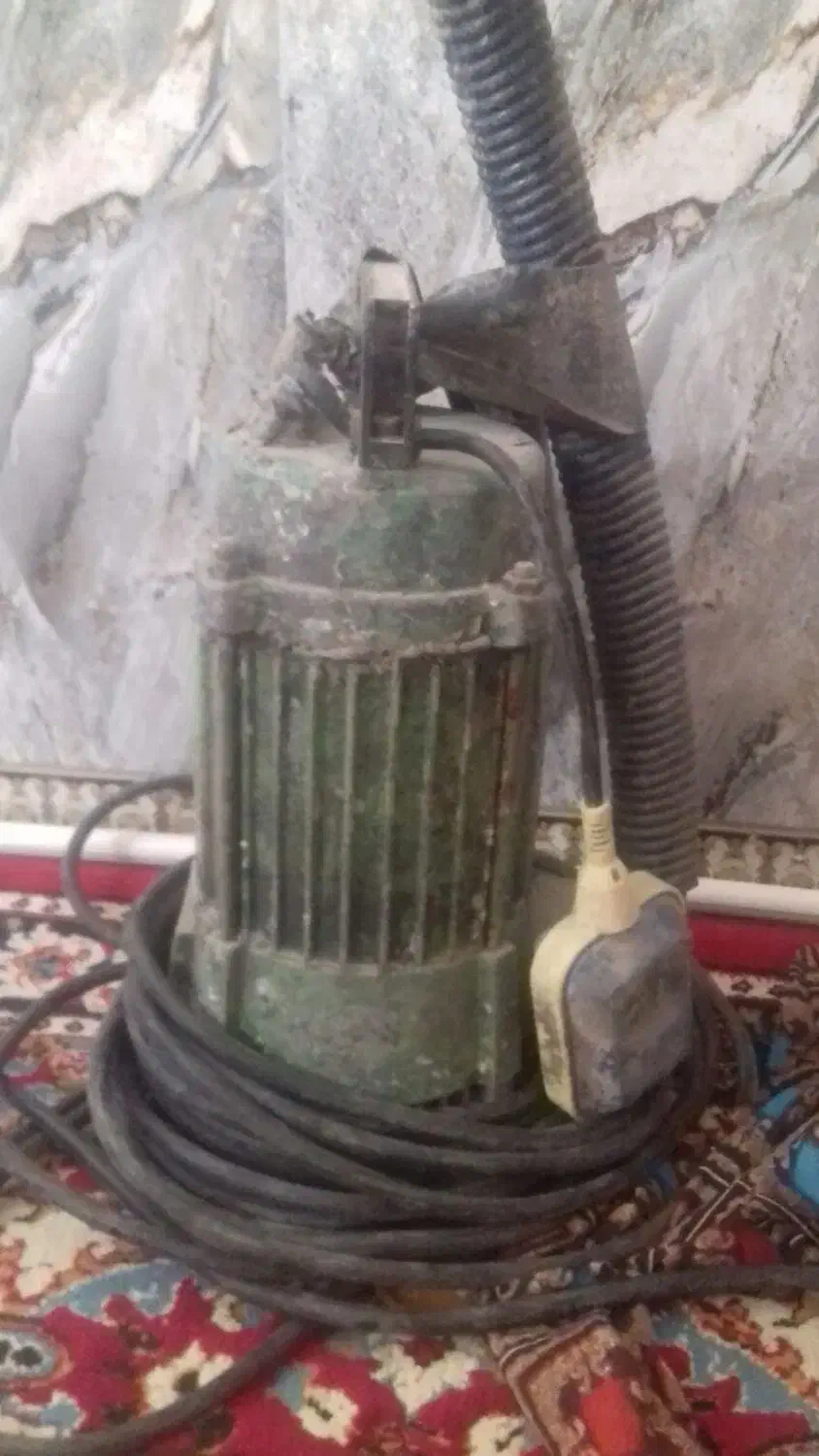 دیناب چاه|ابزارآلات|ریگ ملک, |دیوار