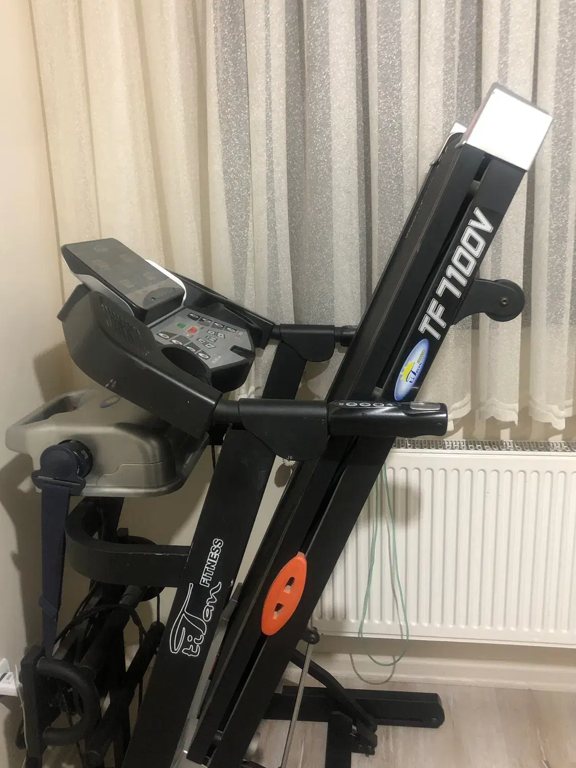 تردمیل تایتان فیتنس tf7100v|تجهیزات ورزشی|تبریز, |دیوار