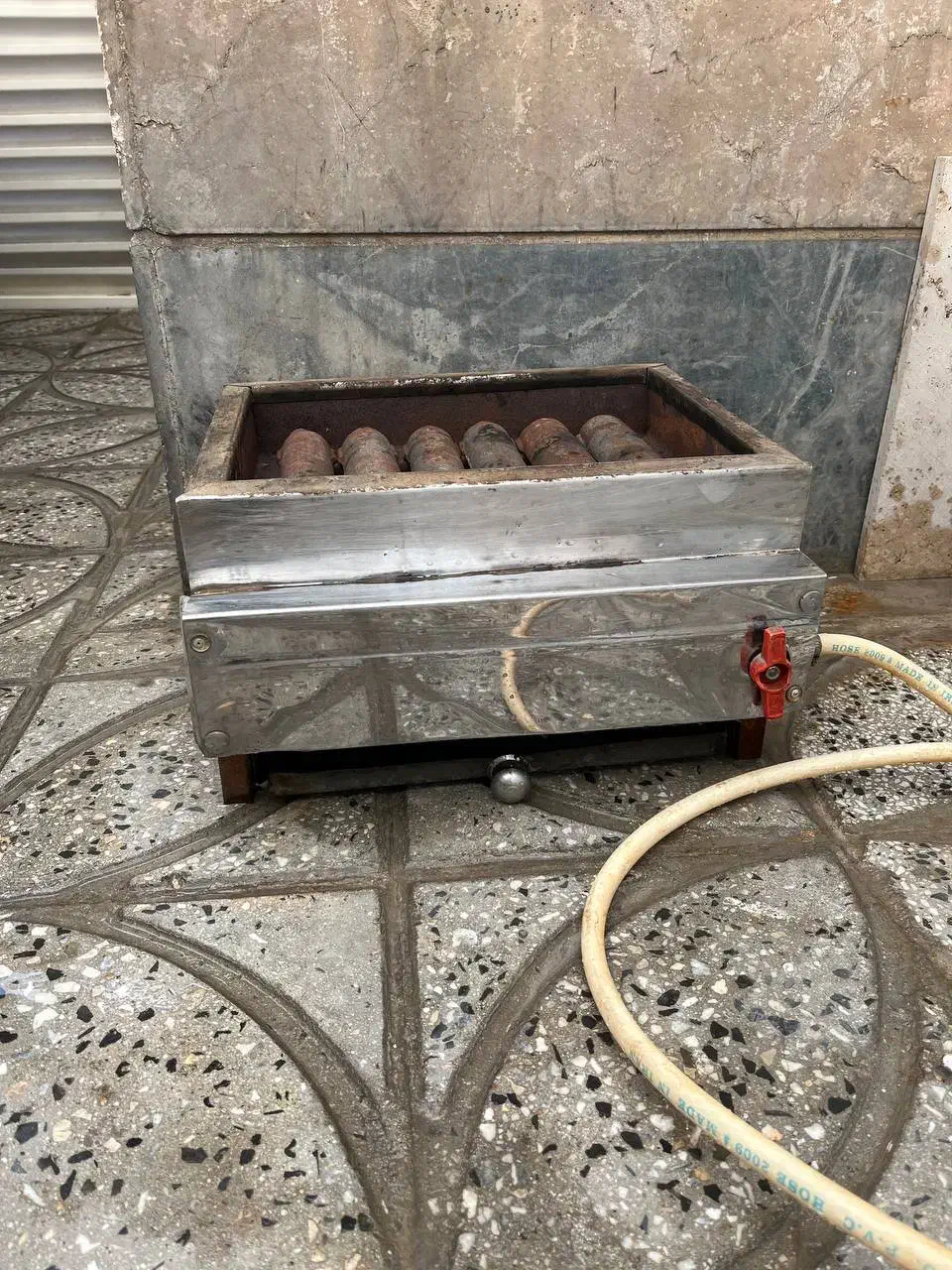 کباب پز سر چودنی|اجاق گاز و لوازم برقی پخت‌وپز|بروجرد, |دیوار