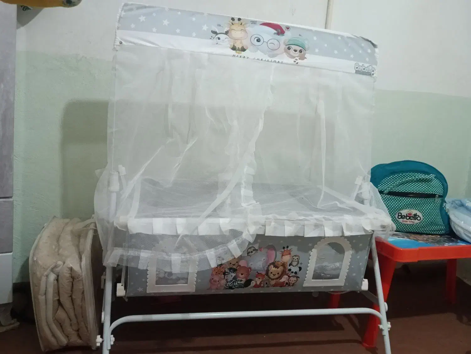 گهواره|تخت و صندلی بچه|نیشابور, خیام|دیوار