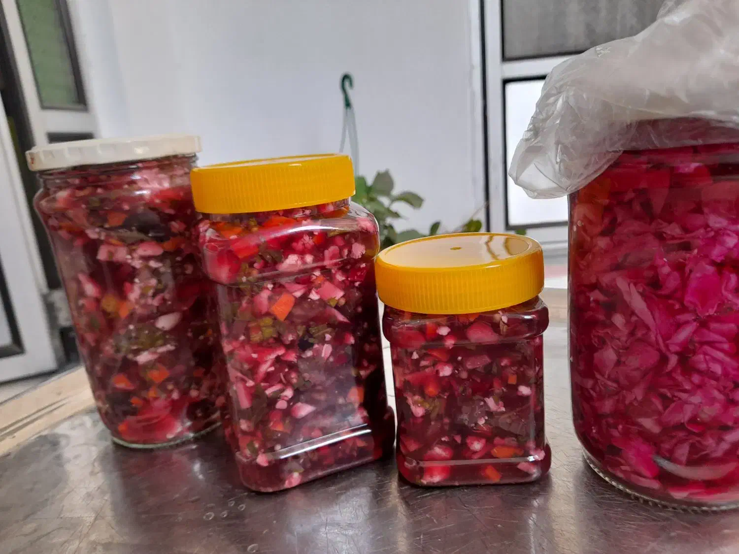 ترشی و خیار شور فله اکبری|خوردنی و آشامیدنی|پایین هولار, |دیوار