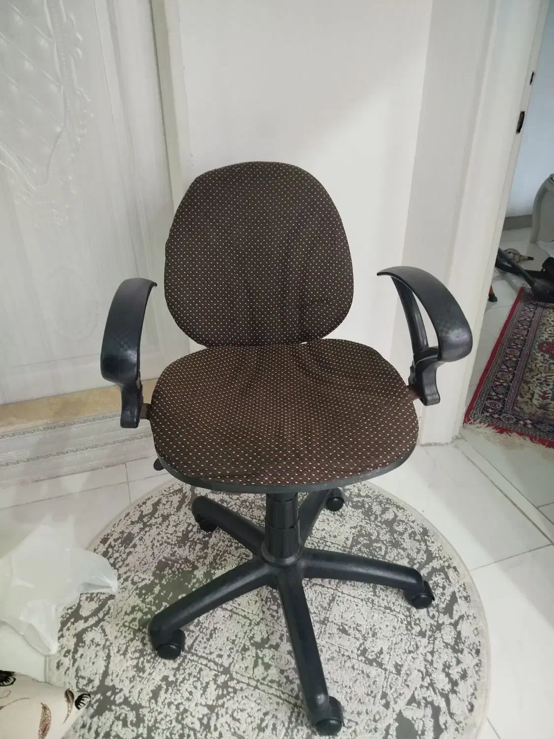 صندلی|صندلی و نیمکت|رشت, شهرک آیت الله منتظری|دیوار