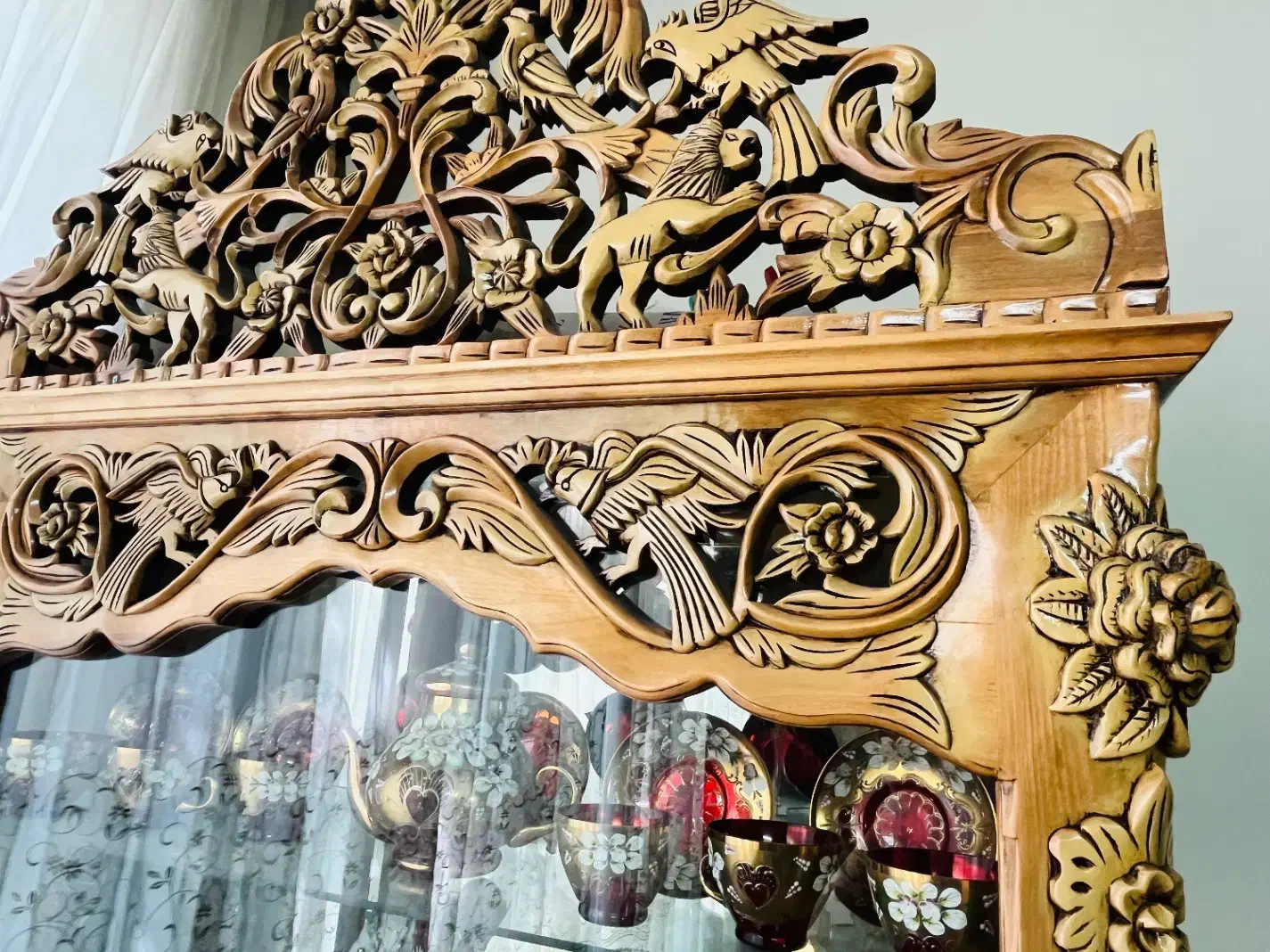 لوازم خانه مبل منبت و ویترین تخت میز اینه شمدان|حراج|اصفهان, شاهد|دیوار