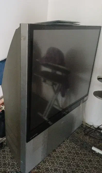 تلوزیون ۴۴ اینج|تلویزیون و پروژکتور|مشهد, ولیعصر (شهرک غرب)|دیوار