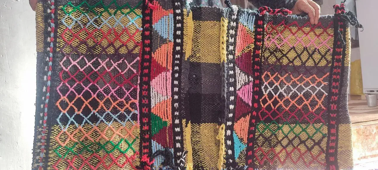 جل و کوهان|گلیم، جاجیم، گبه|آبدانان, |دیوار