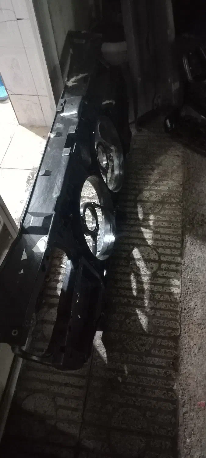 سپر چراغ سینی فن اینه بغل پژو پارس ۲۰۶ و ۴۰۵|قطعات یدکی و لوازم جانبی|شیراز, شیشه‌گری|دیوار
