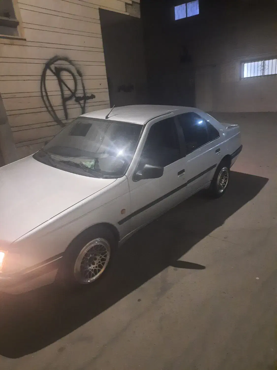 پژو۴۰۵نقره ای معاوضه با موتور آگهی رو بخون|خودرو سواری و وانت|اصفهان, شهشهان|دیوار