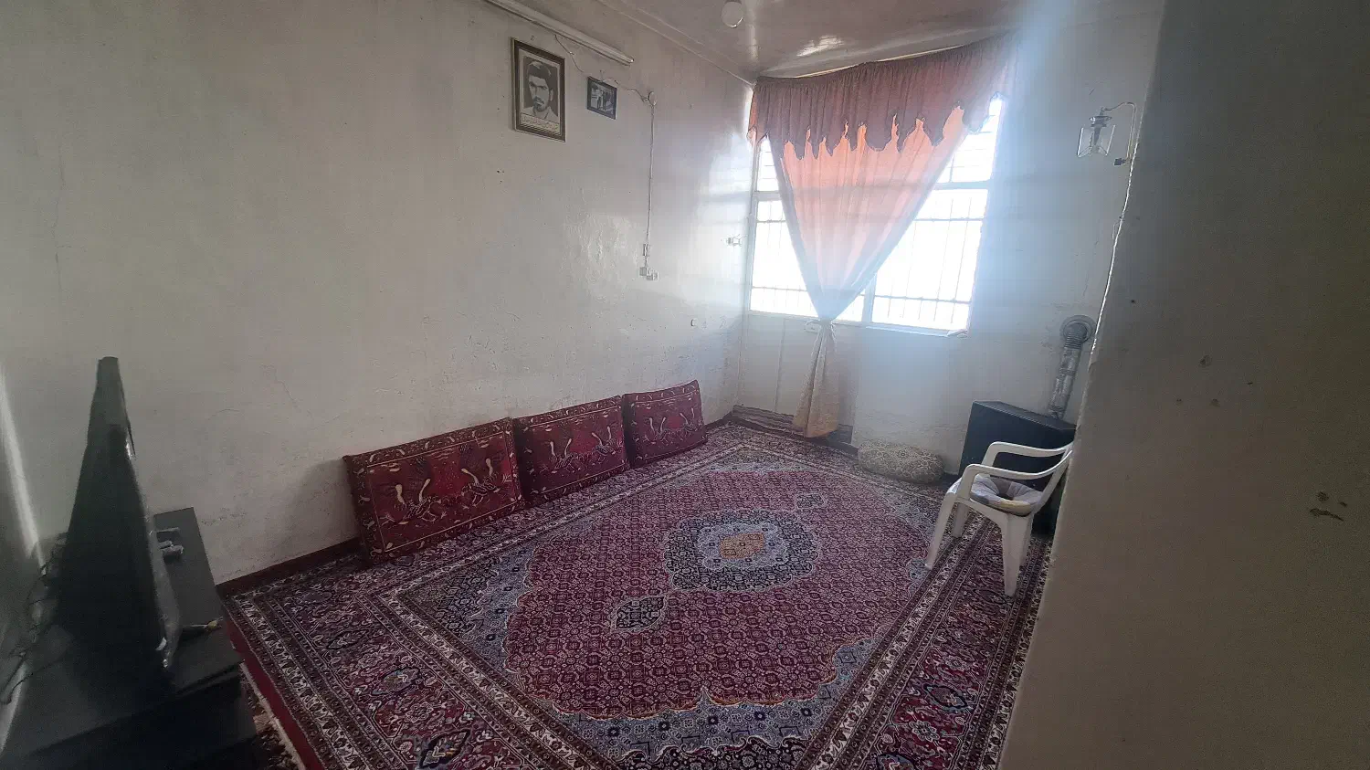 خانه ۱۰۶ متری در سعدیه در کنار خیابان|فروش خانه و ویلا|شیراز, سعدیه جنوبی|دیوار