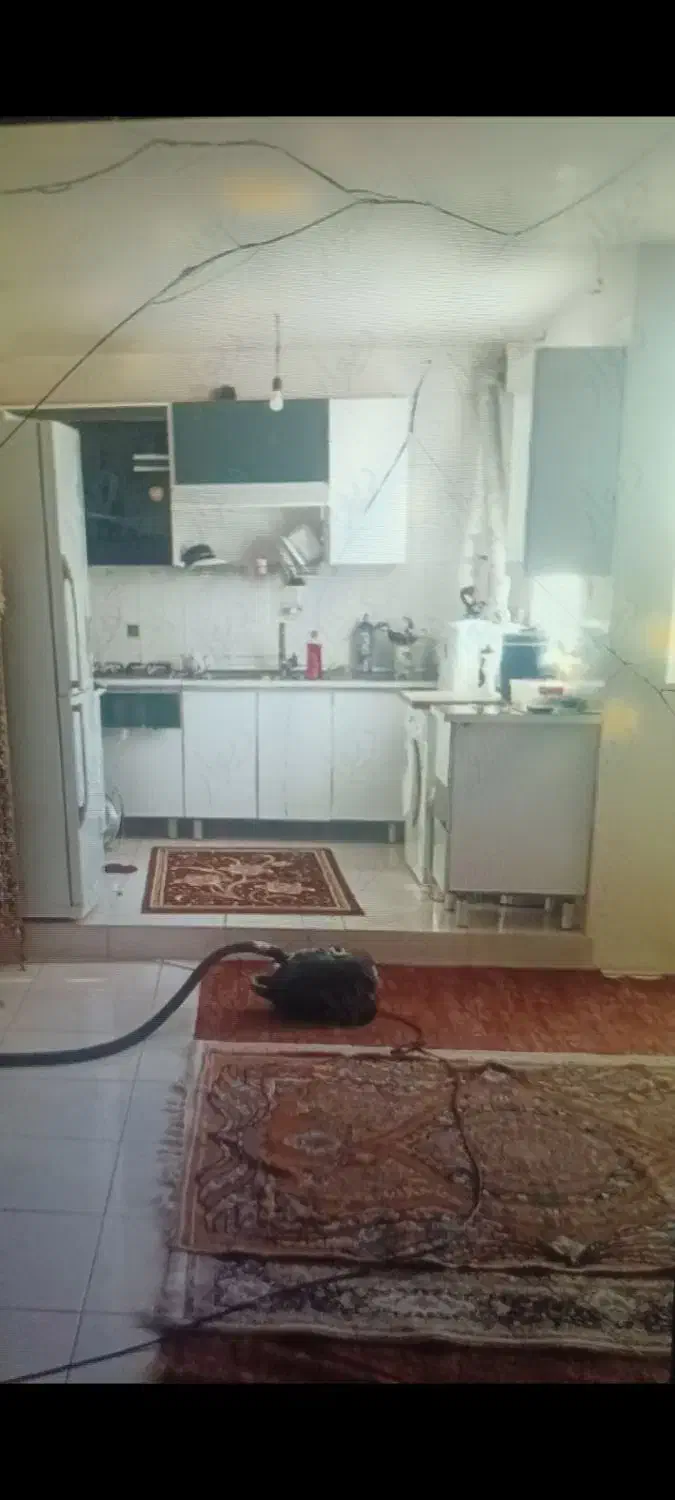 کابینت در حد نو|آب‌چکان و نظم‌دهنده ظروف|بومهن, |دیوار