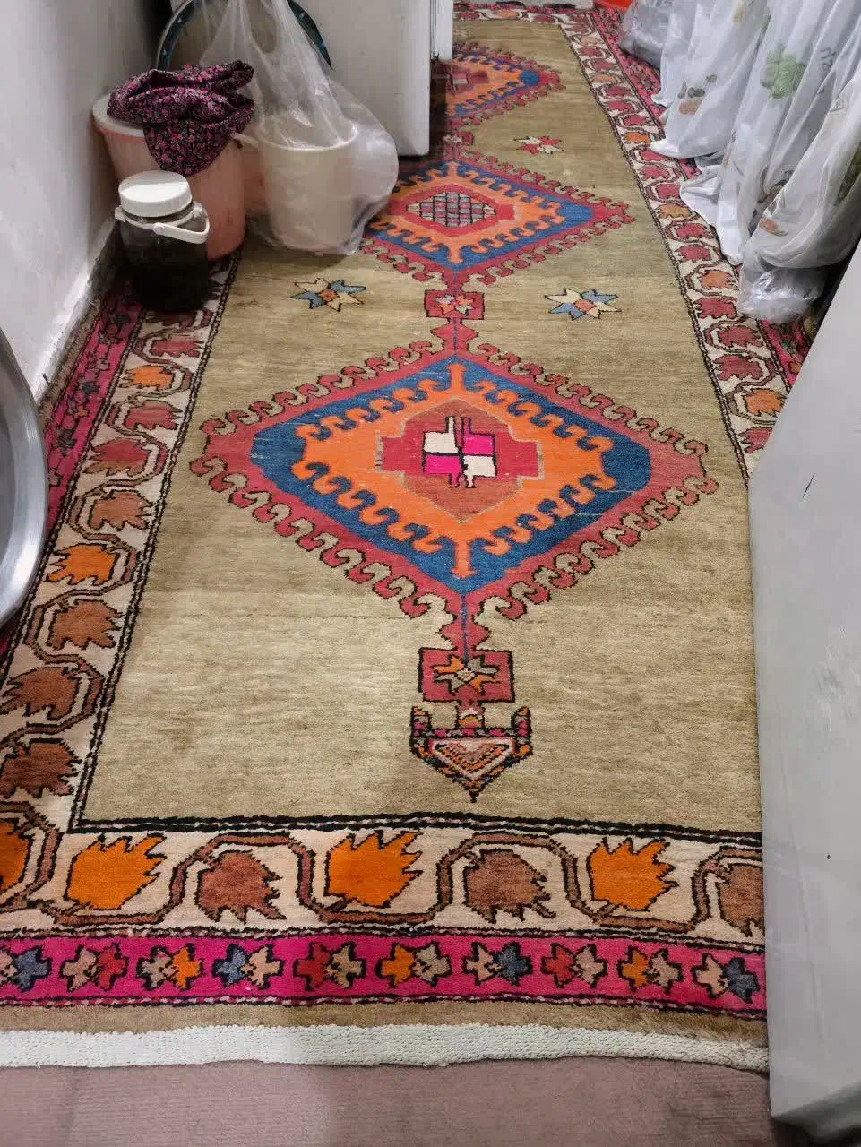 فرش دستباف کناره|فرش|تبریز, |دیوار