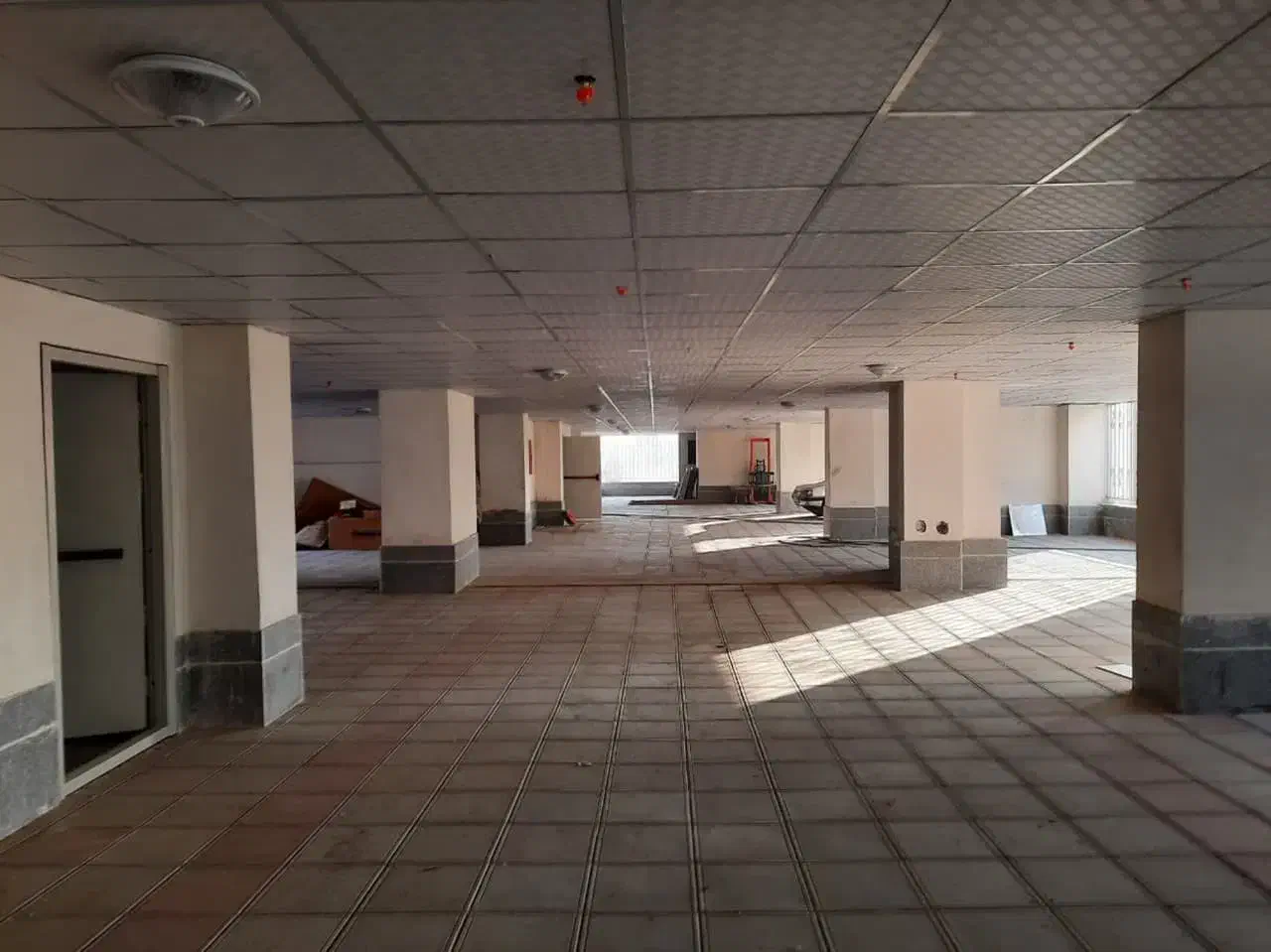 پارکینگ مسقف/تحویل فوری/امکانات کامل|فروش آپارتمان|رباط‌کریم, رباط‌کریم|دیوار