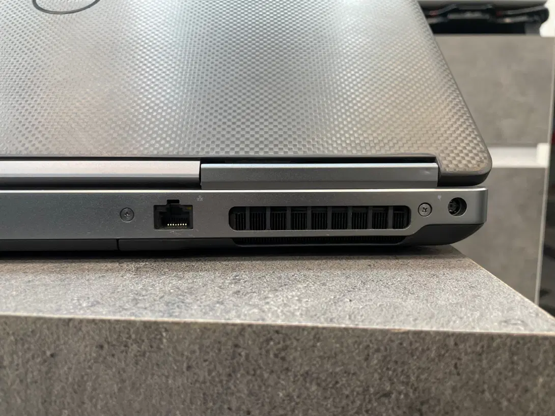 لپ تاپ Dell Precision 7720 i7 با گرافیک4 مدل 7710|رایانه همراه|تهران, میدان ولیعصر|دیوار