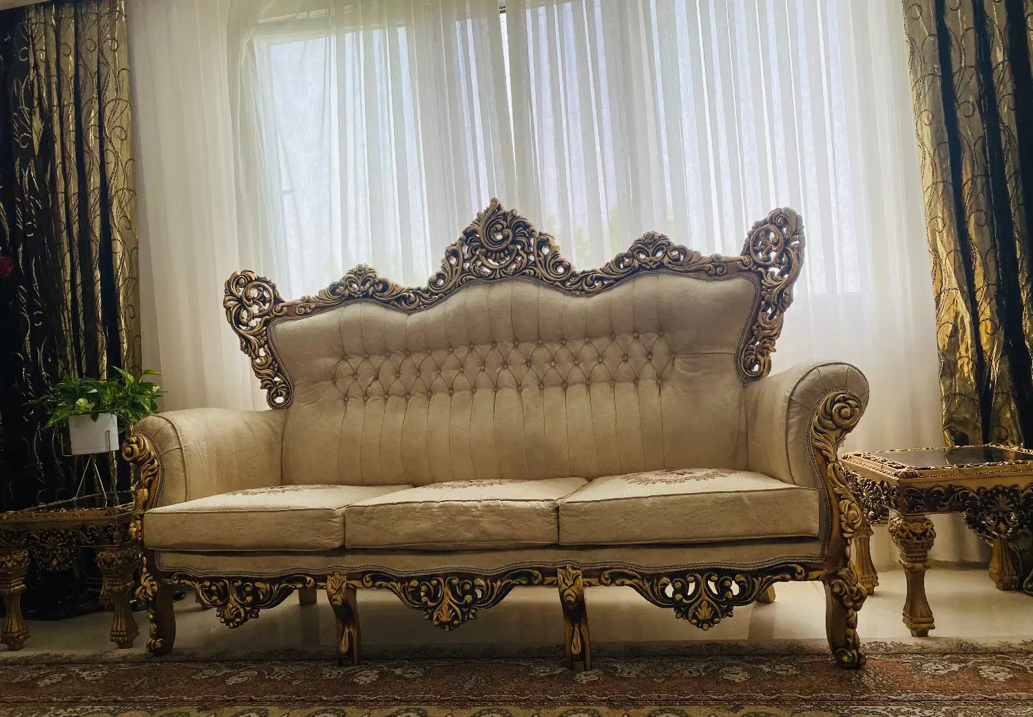 مبلمان سلطنتی|مبلمان خانگی و میز عسلی|لاهیجان, گلستان|دیوار