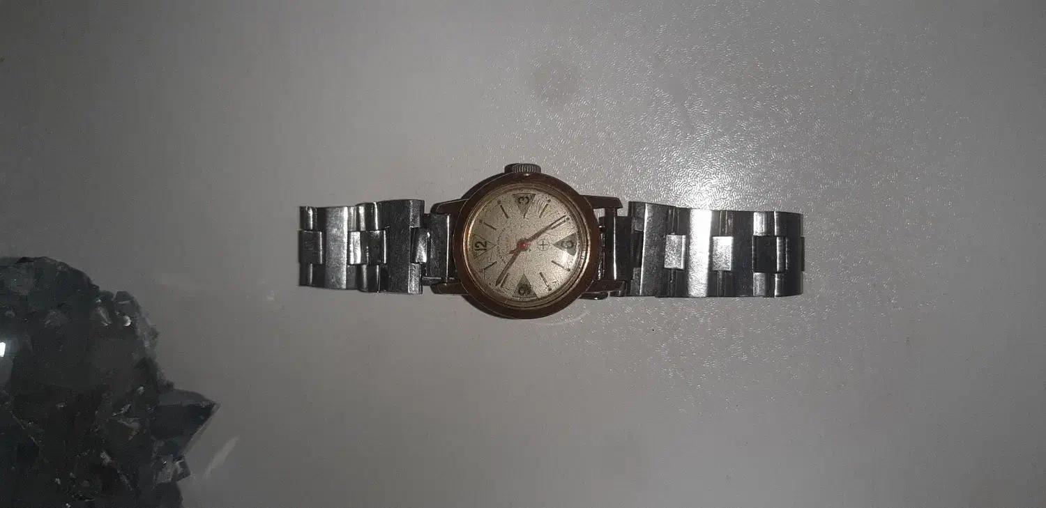 ساعت عتیقه|کلکسیون اشیاء عتیقه|شهرکرد, |دیوار