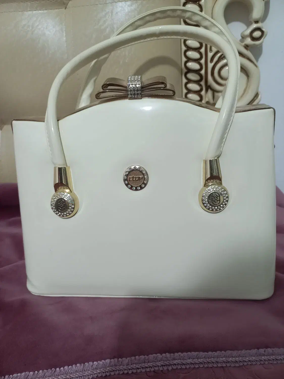 کیف|کیف، کفش، کمربند|مبارکه, |دیوار