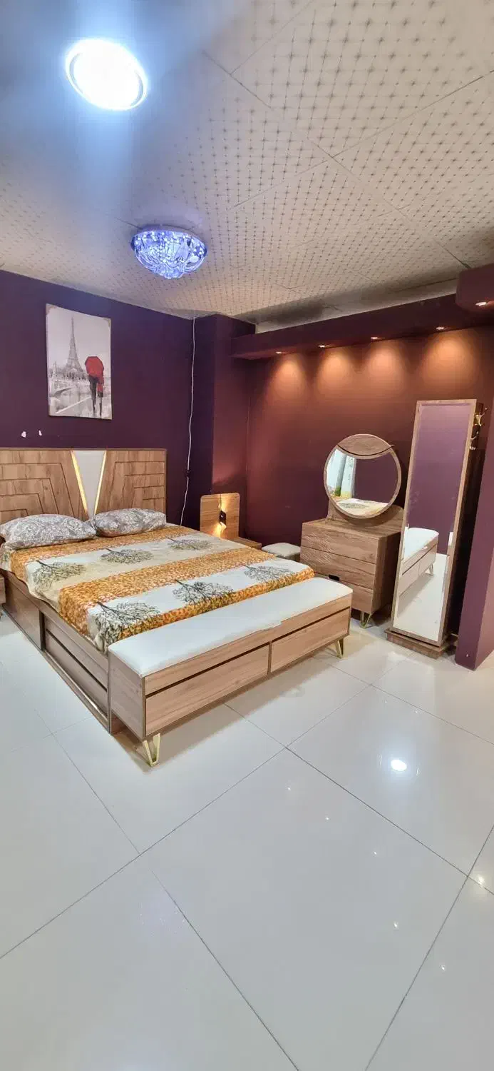 دو نفر جذاب|تخت و سرویس خواب|هشتگرد, مدرس|دیوار