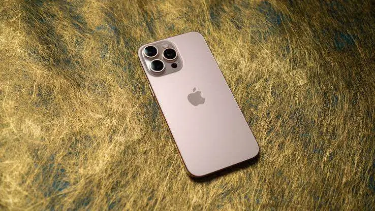 iphone16pro 256کارکرده(موبایل82)mobile82|موبایل|شیراز, ملاصدرا|دیوار