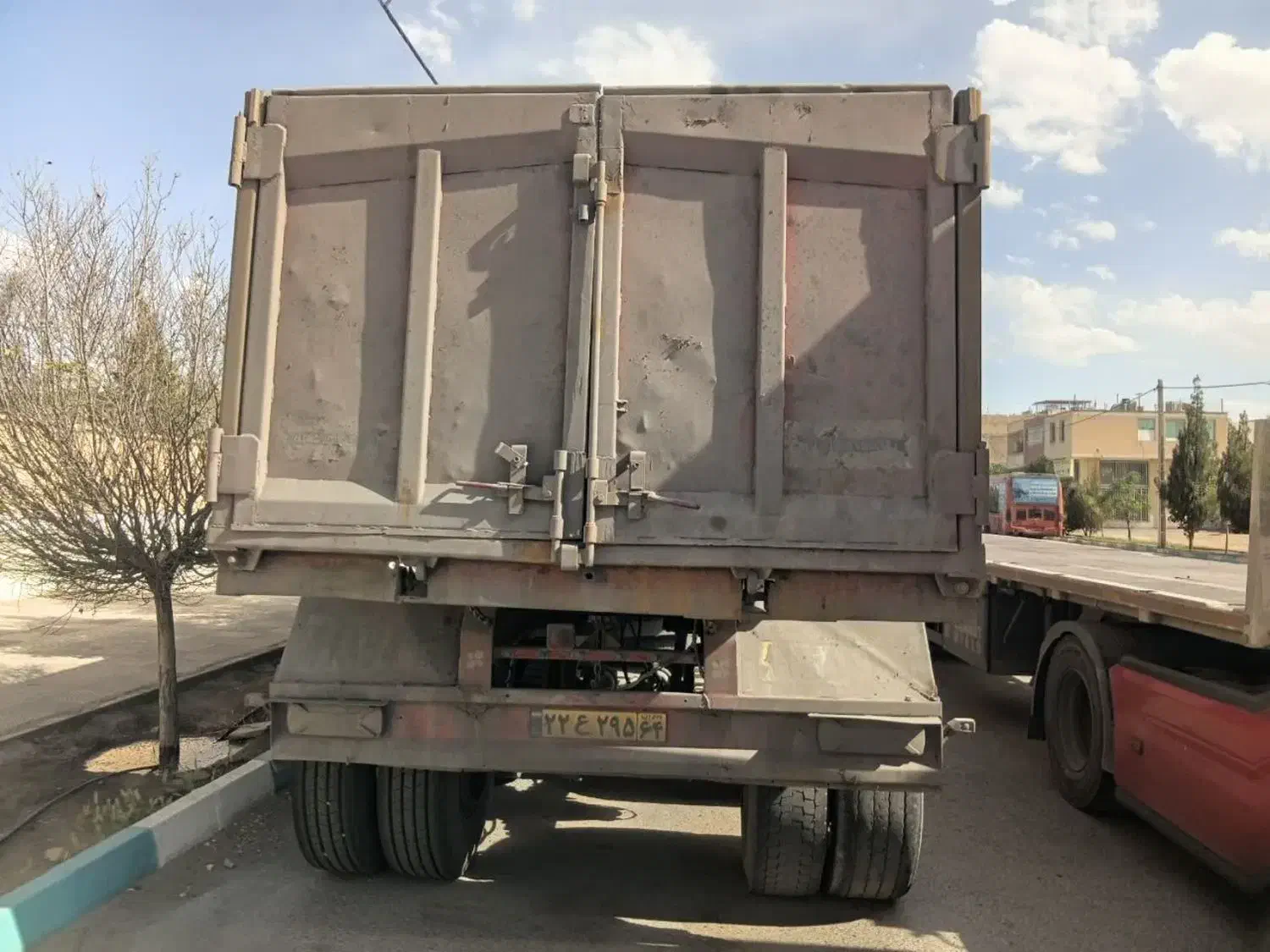 کمپرسی|خودرو سنگین|یزد, |دیوار