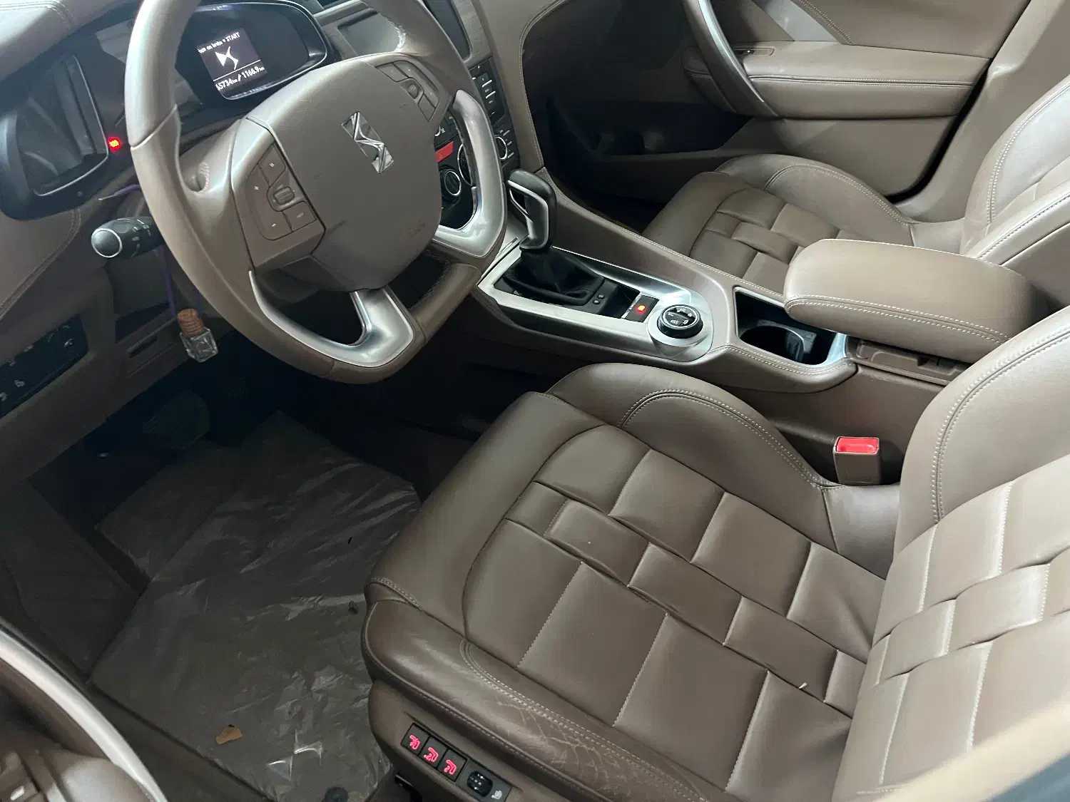 سیتروئنDS6|خودرو سواری و وانت|تهران, عباس‌آباد|دیوار