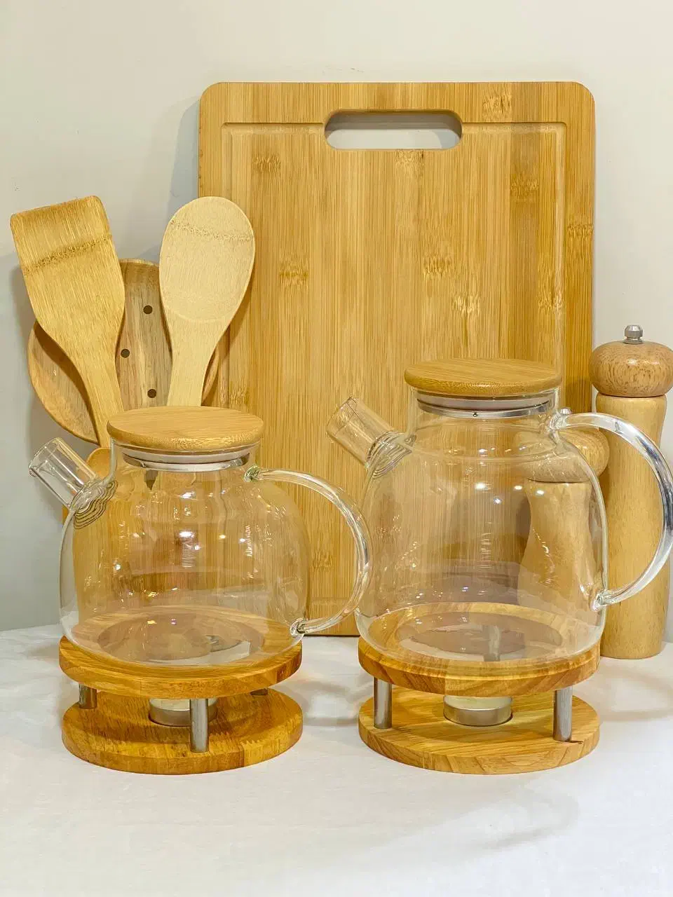 جهیزیه|لباس|رشت, معلم|دیوار