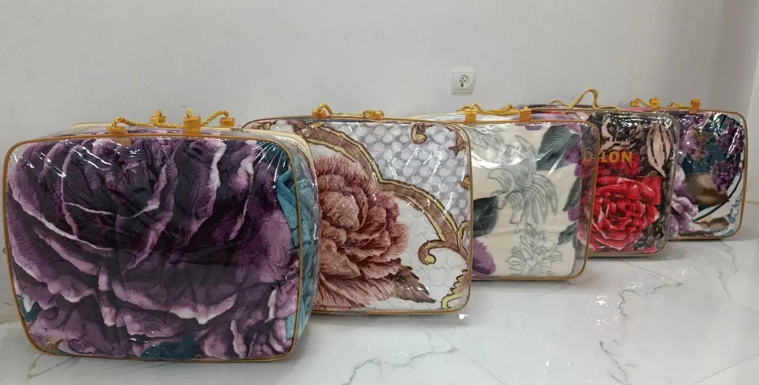 بالشت|رختخواب، بالش، پتو|مشهد, یاس|دیوار