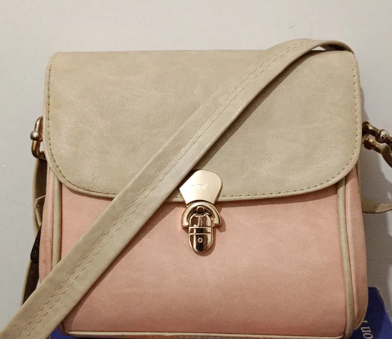 کیف و کفش فقط صد تومن|کیف، کفش، کمربند|شهرکرد, |دیوار