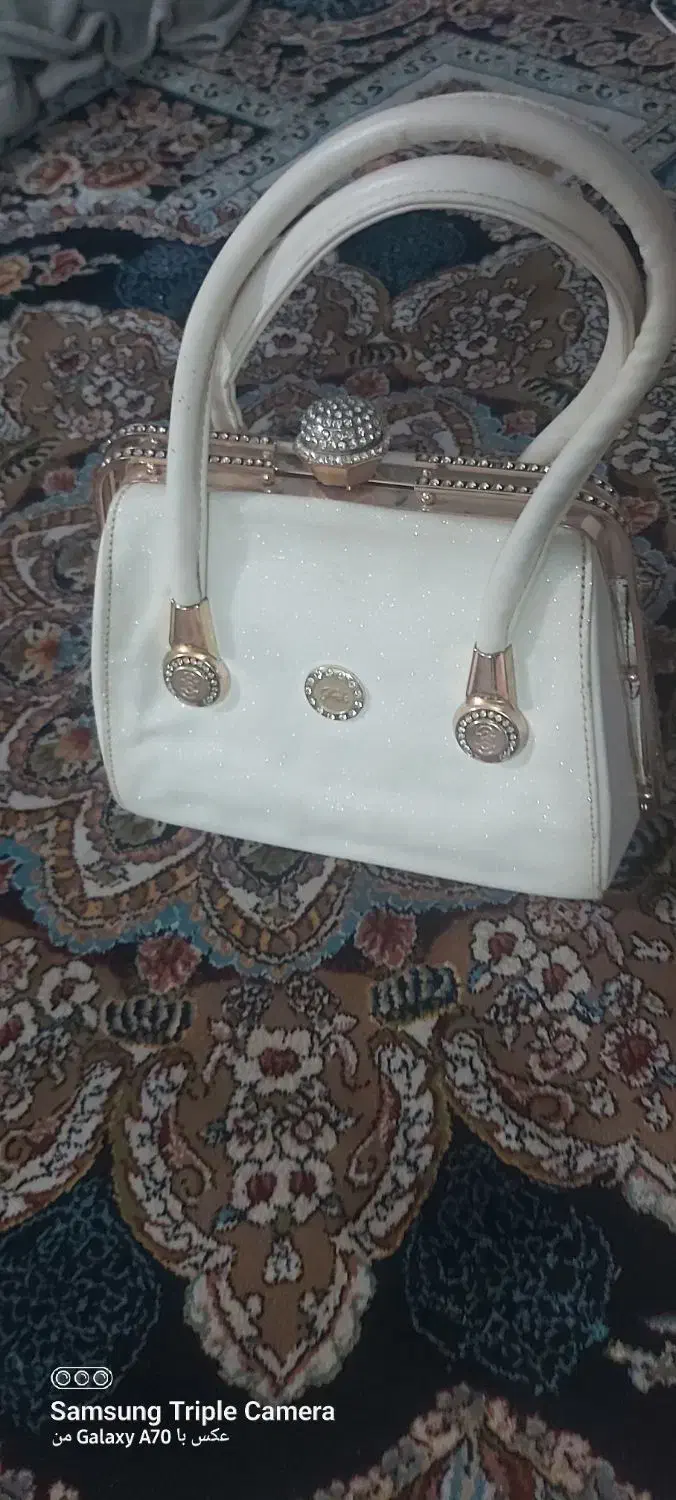 کیف|کیف، کفش، کمربند|بروجرد, |دیوار