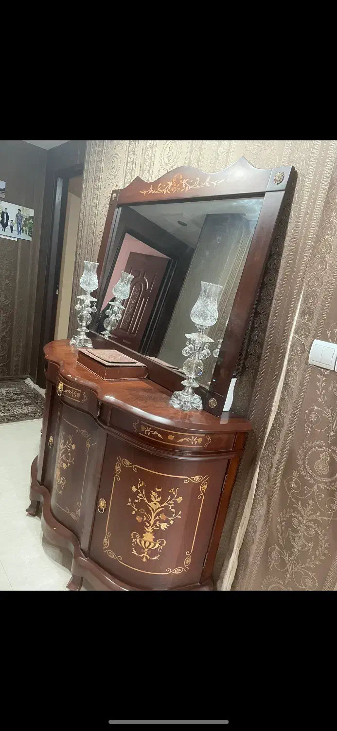 آینه کنسول با تخفیف|بوفه، ویترین، کنسول|مشهد, رضاشهر|دیوار