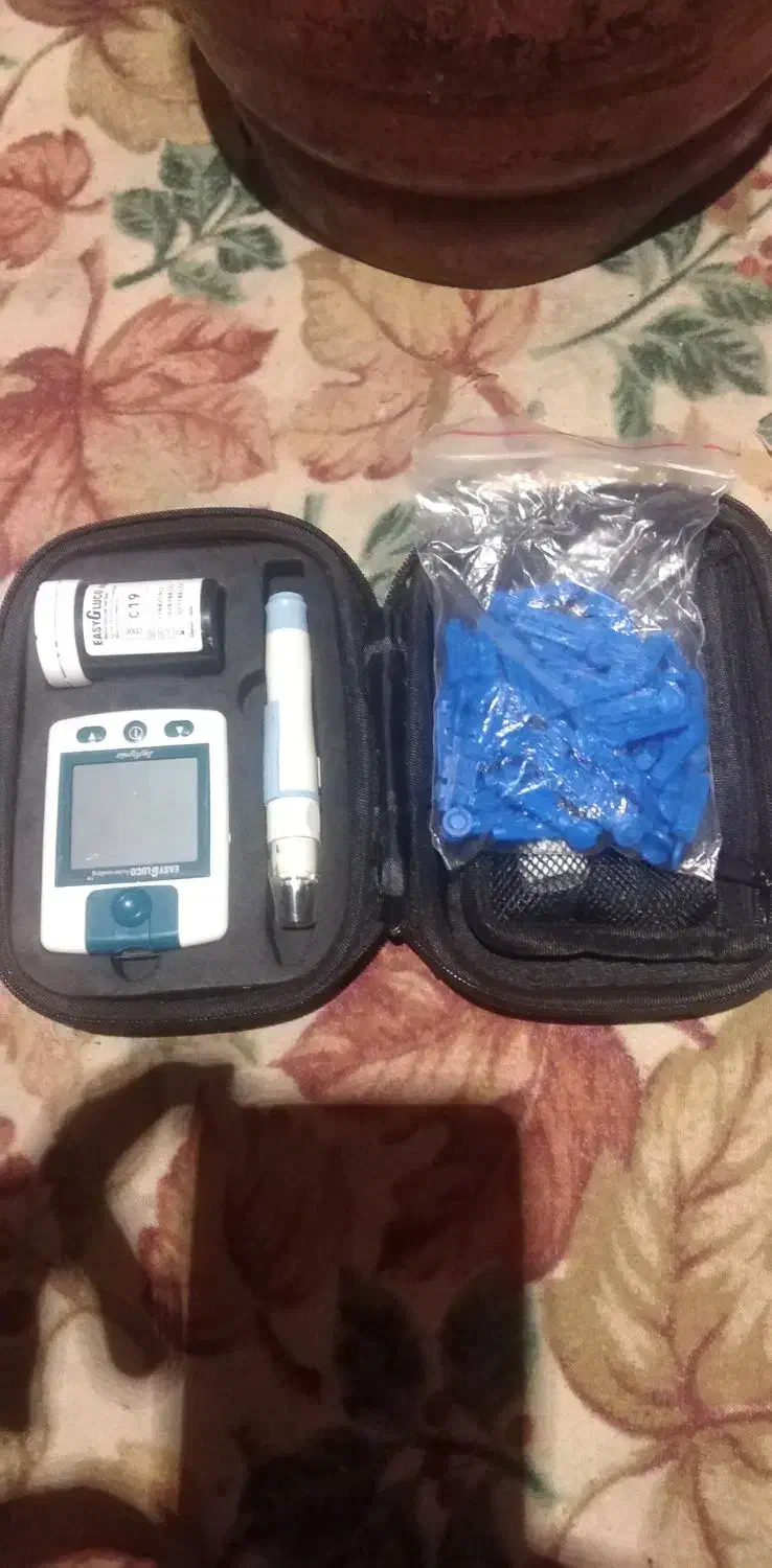 دستگاه تست قند خون|آرایشی، بهداشتی، درمانی|شیراز, گلکوب|دیوار