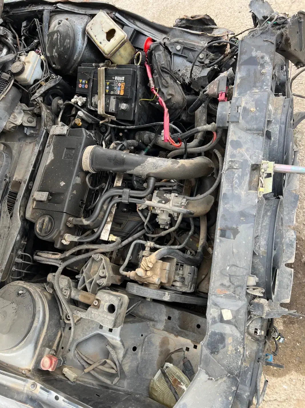 ۴۰۵ مدل ۹۶ تصادفی|خودرو سواری و وانت|همدان, |دیوار