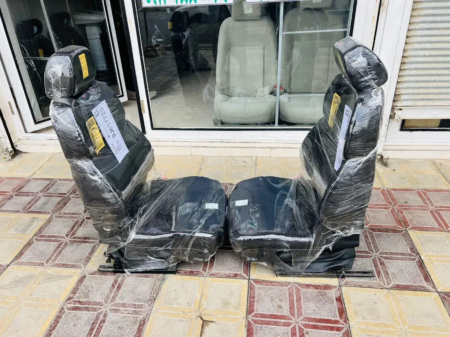 فروش فوری صندلی خلبانی نیم فول در حد صفر|قطعات یدکی و لوازم جانبی|سقز, |دیوار