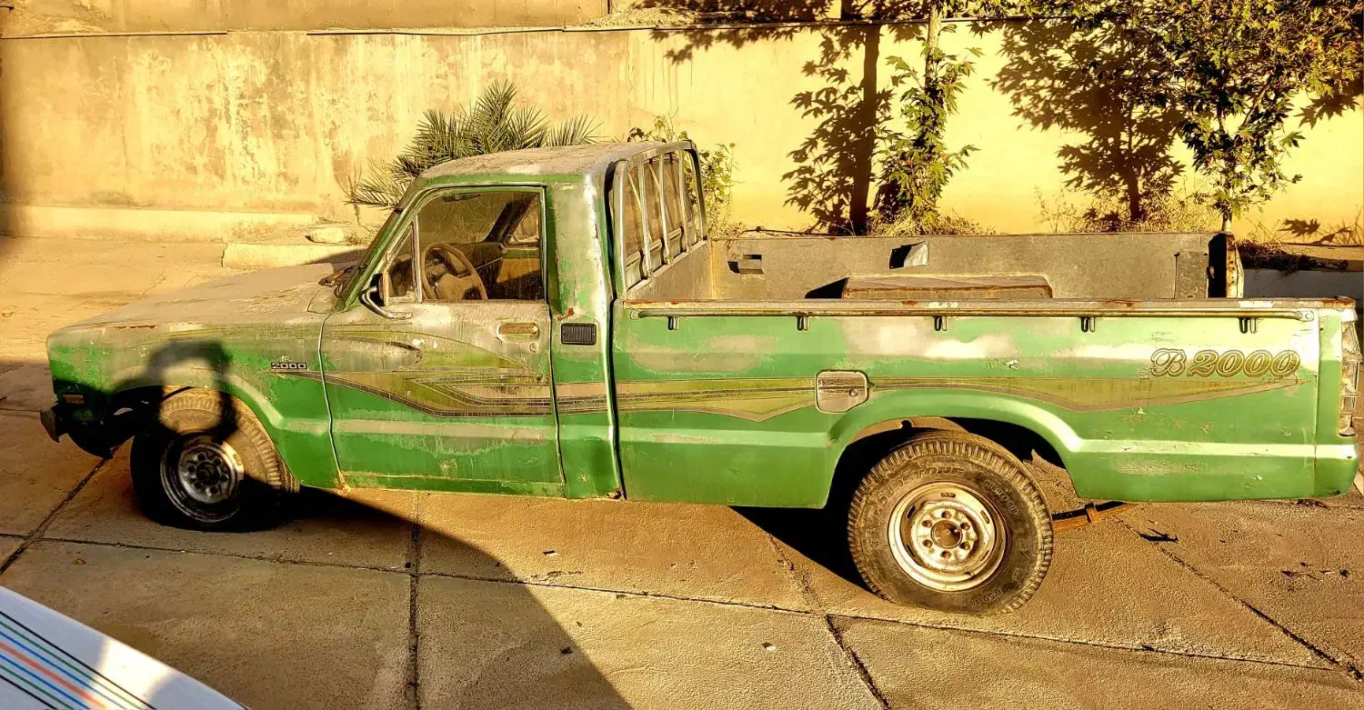 وانت مزدا ۱۶۰۰  خوابیده|خودرو سواری و وانت|صدرا-فارس, فاز ۱|دیوار