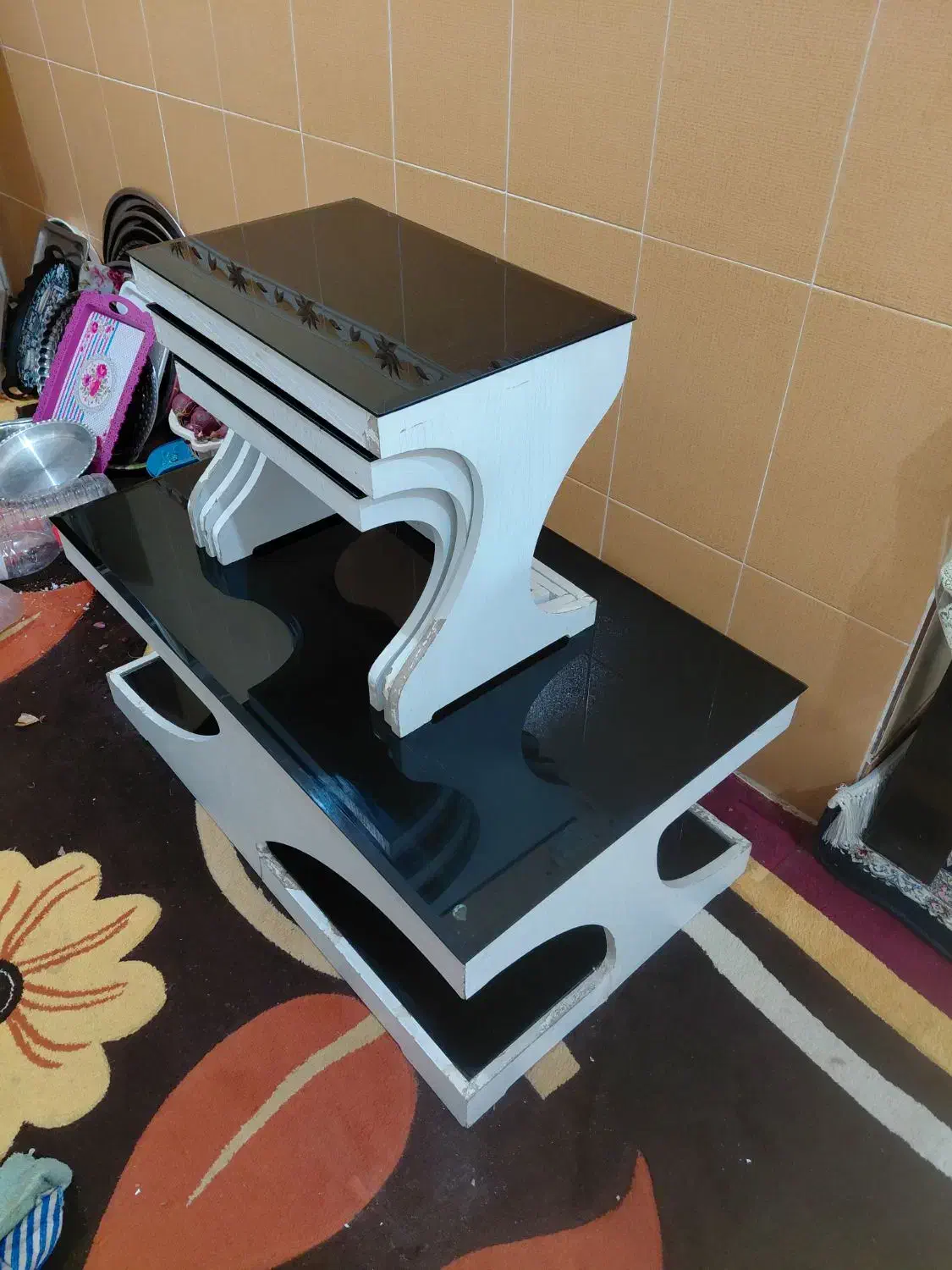 گل میز|میز و صندلی غذاخوری|شوشتر, |دیوار