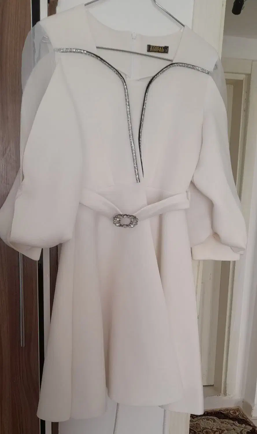 لباس مجلسی|لباس|پرند, فاز ۶|دیوار