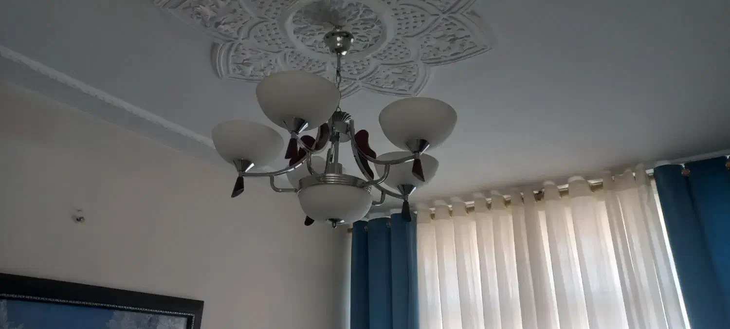 ۳ عدد لوستر ۵ شاخه|لوستر و چراغ آویز|اندیشه, اندیشه فاز ۲|دیوار