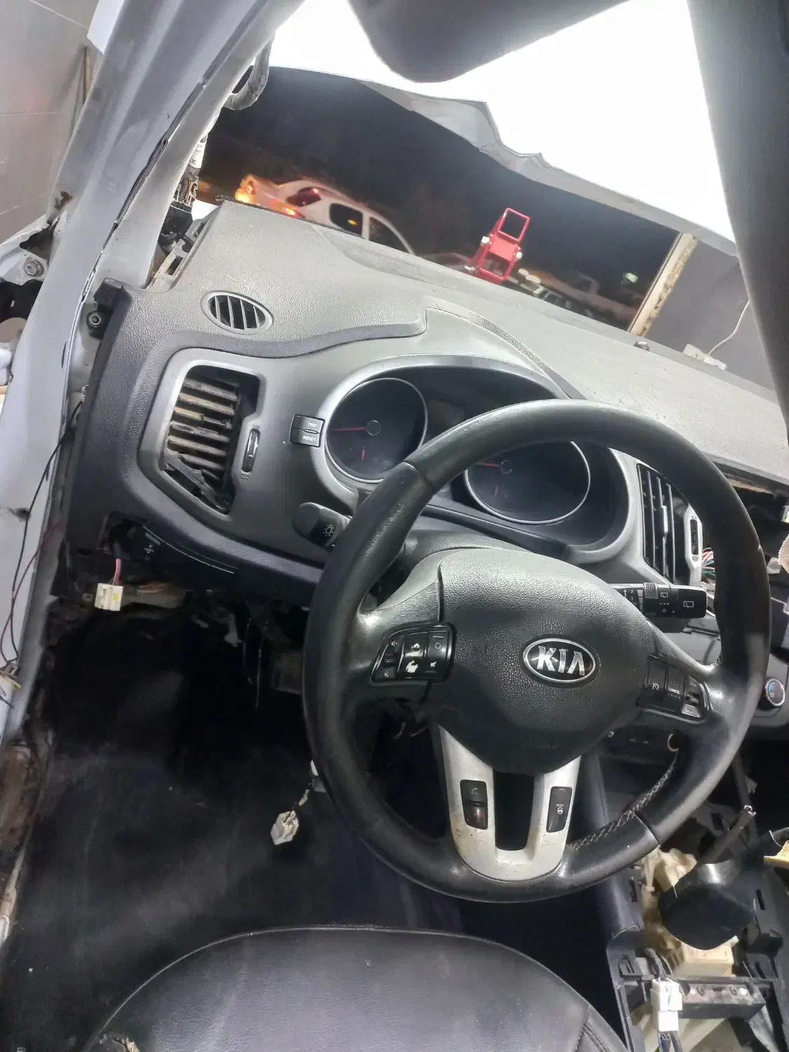 لوازم یدکی اسپورتیج ۲۰۱۲الی۲۰۱۵|قطعات یدکی و لوازم جانبی|تهران, منیریه|دیوار