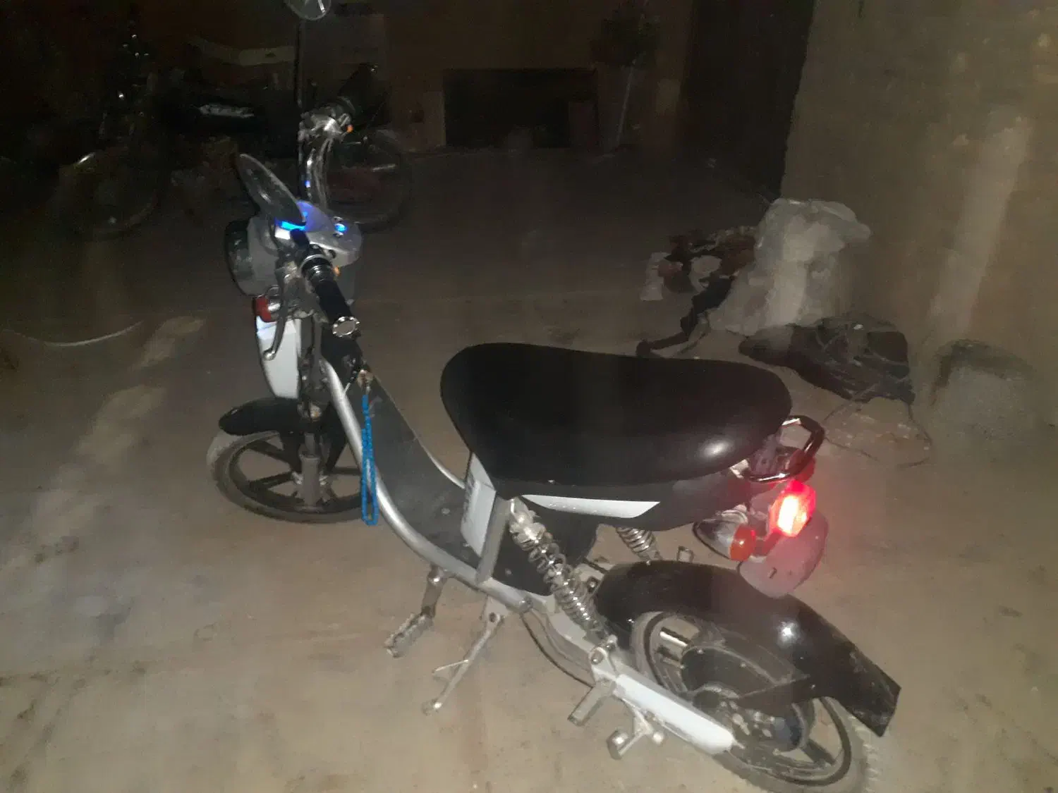 موتور برقی|موتورسیکلت|میبد, |دیوار