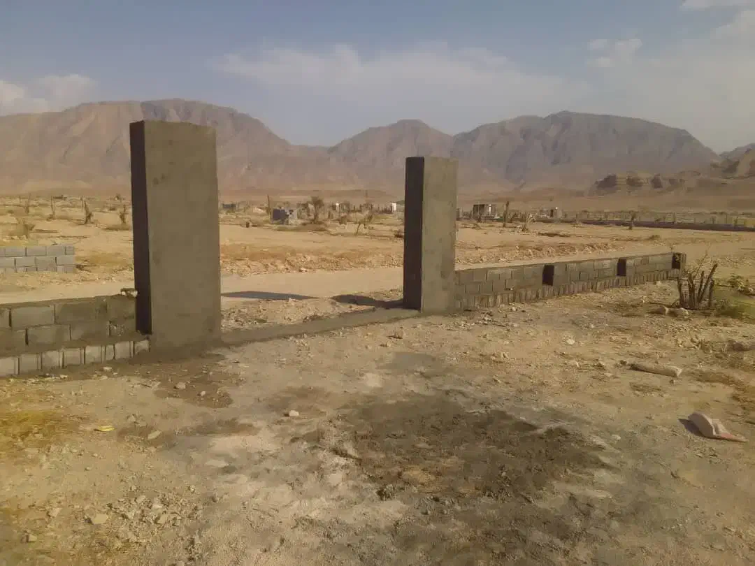 نخلستان طلایی 3کیلومتر بعد پمپ بنزین لطیفی|فروش زمین و ملک کلنگی|لار, |دیوار