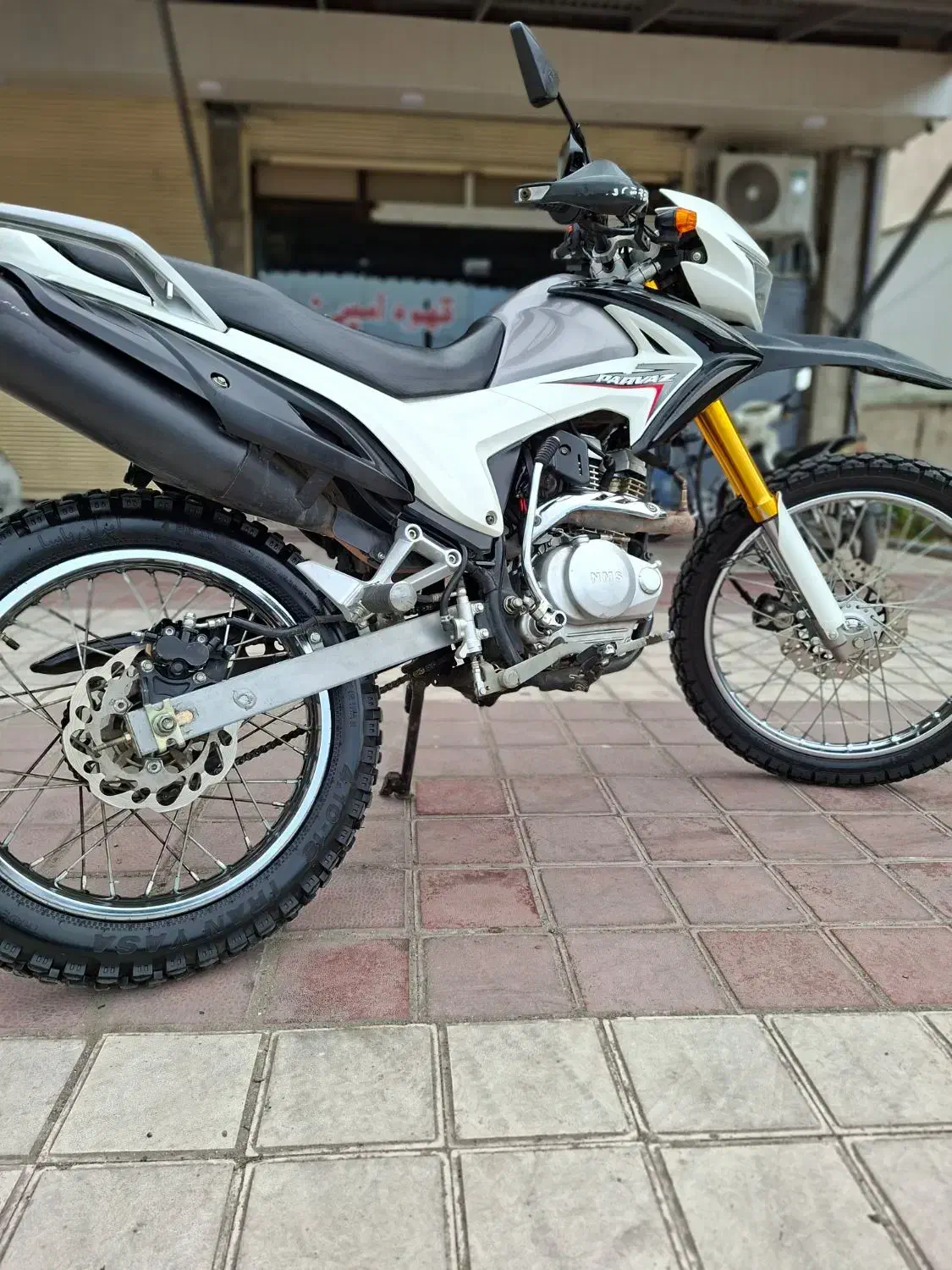 موتور پرواز 200|موتورسیکلت|رشت, گلسار|دیوار