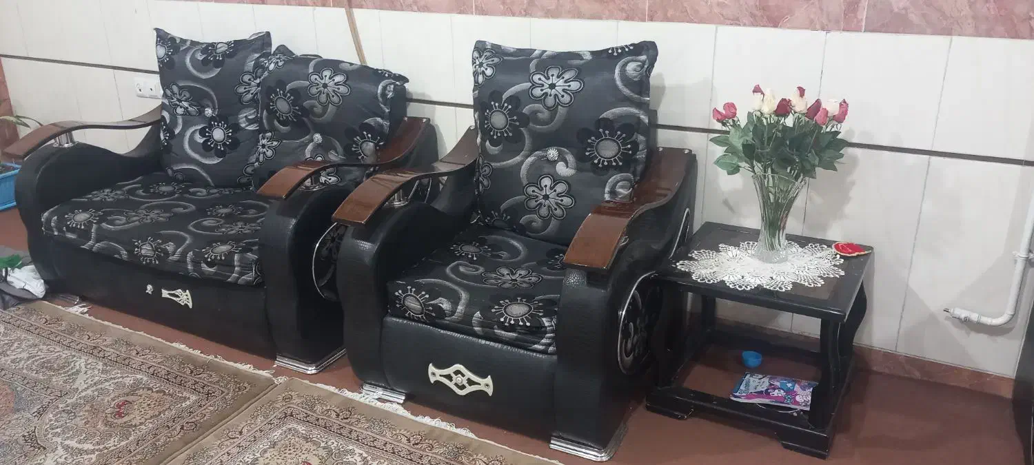 مبل راحتی ۷ نفره سالم‌|مبلمان خانگی و میز عسلی|سنقر, |دیوار