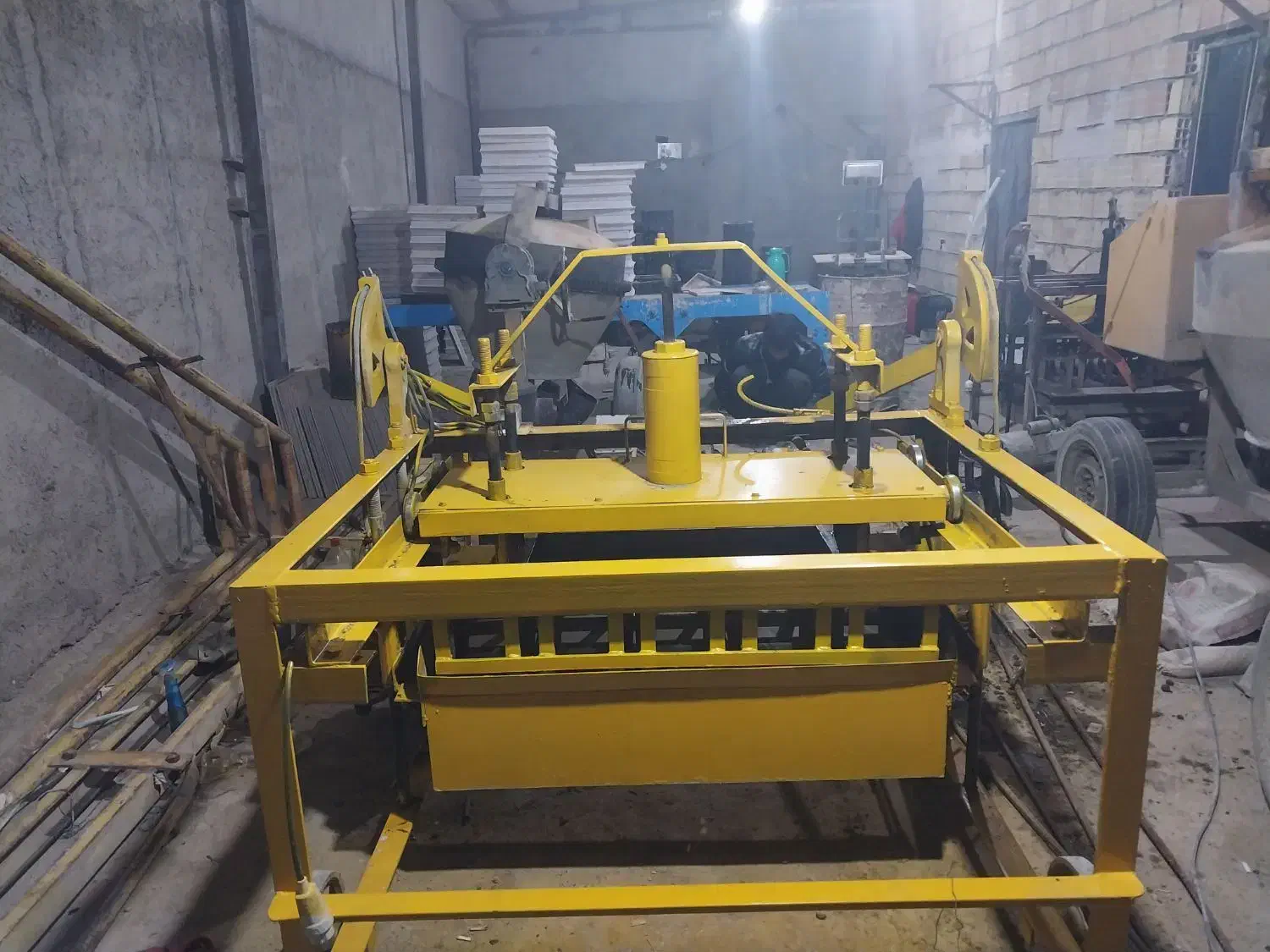 دستکاه بلوک زنی ۵ تایی|مصالح و تجهیزات ساختمان|صوفیان, |دیوار