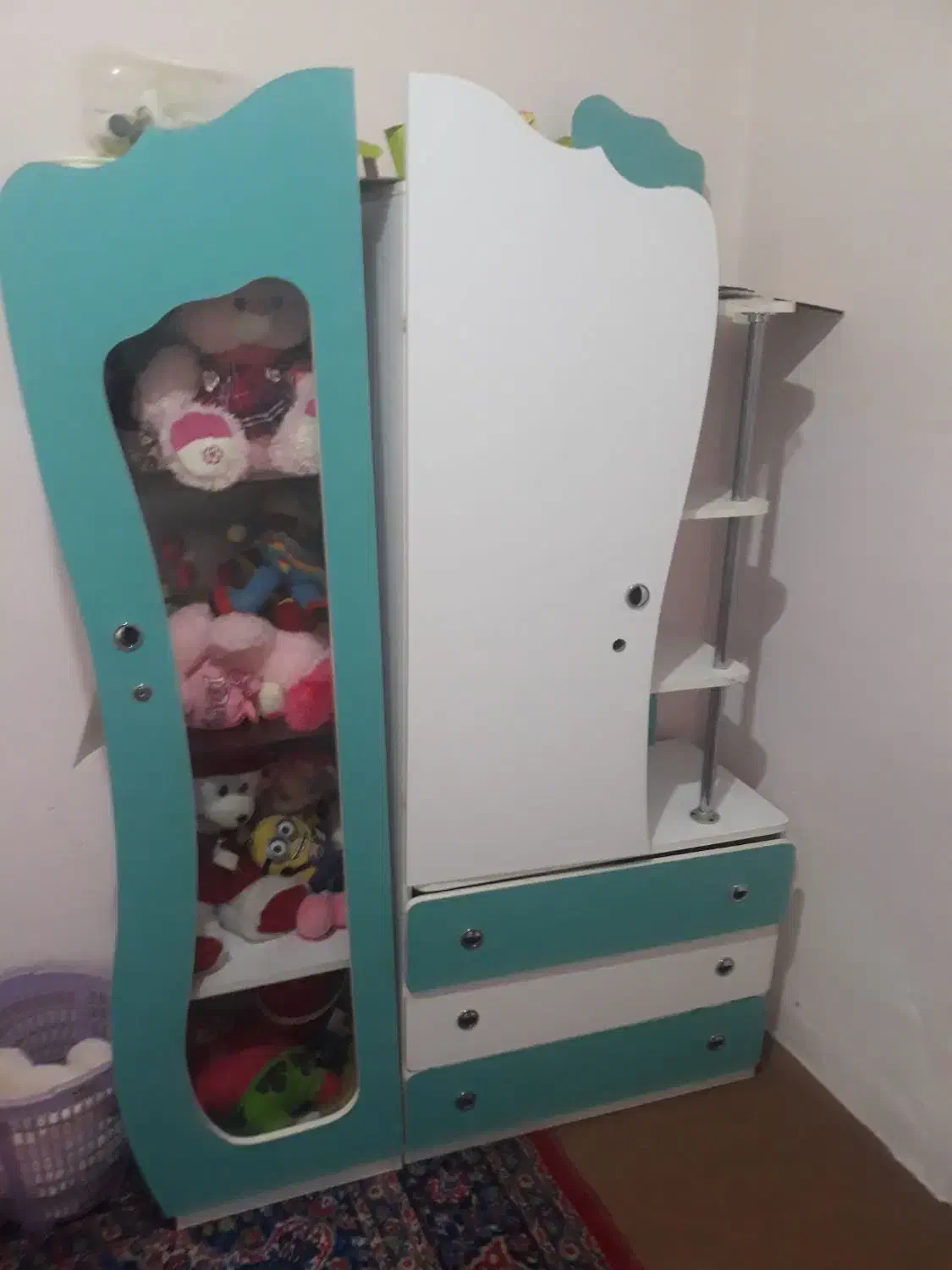 دو عدد کمد (بچگانه باویترین )کمدلباس بزرگسال باهم|اسباب و اثاث بچه|سبزوار, قلعه‌نو دهزار|دیوار