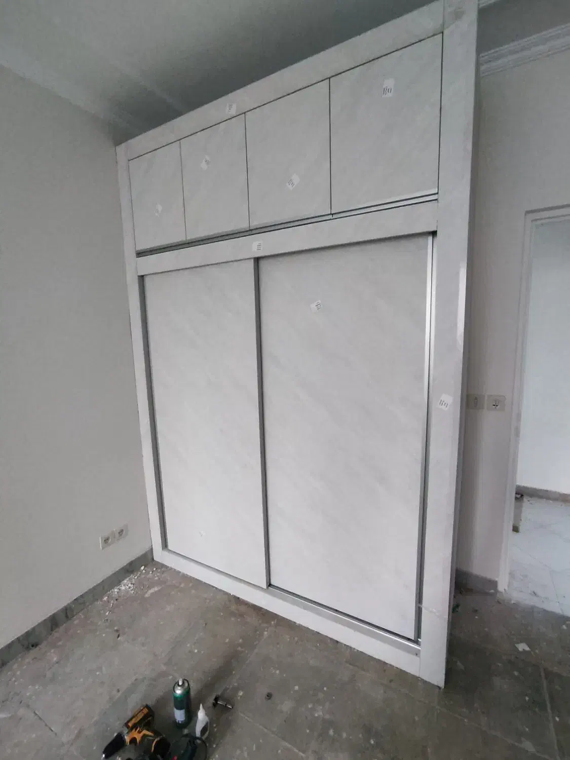 شارگرد یا نیمه ماهر برای کابینت کاری|استخدام معماری، عمران و ساختمانی|تبریز, |دیوار