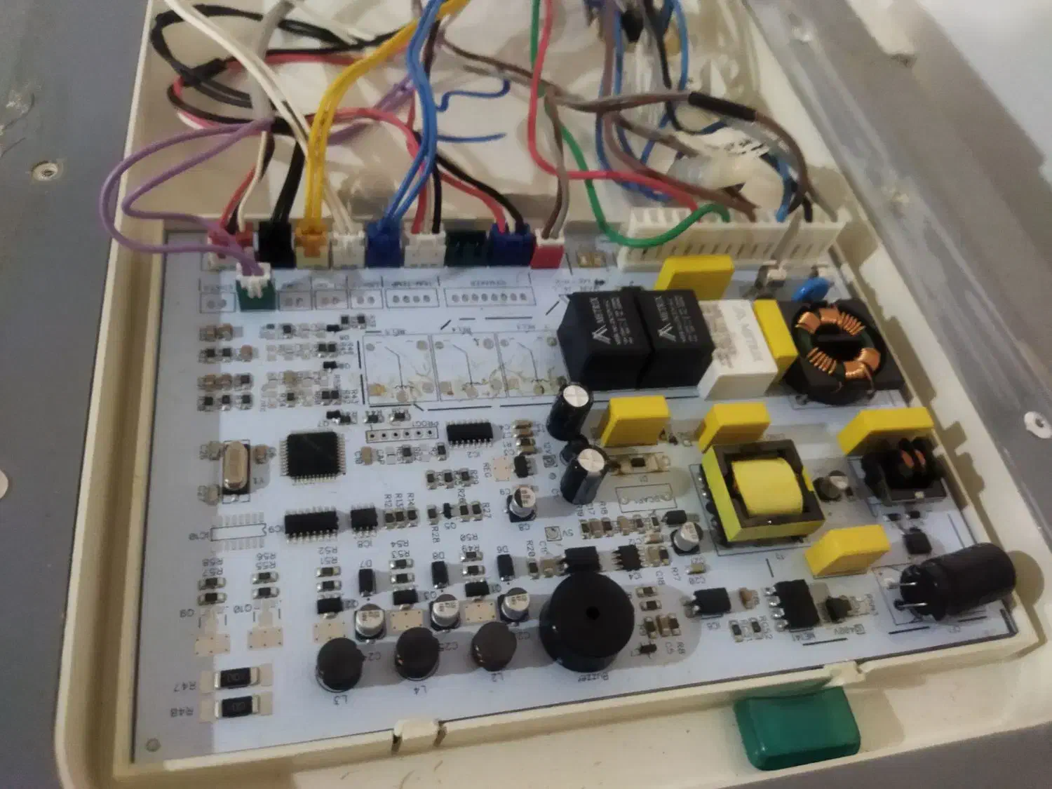 تعمیر،انواع یخچال،لباسشویی،پکیج،کولرآبگرمکن|خدمات پیشه و مهارت|چناران, |دیوار